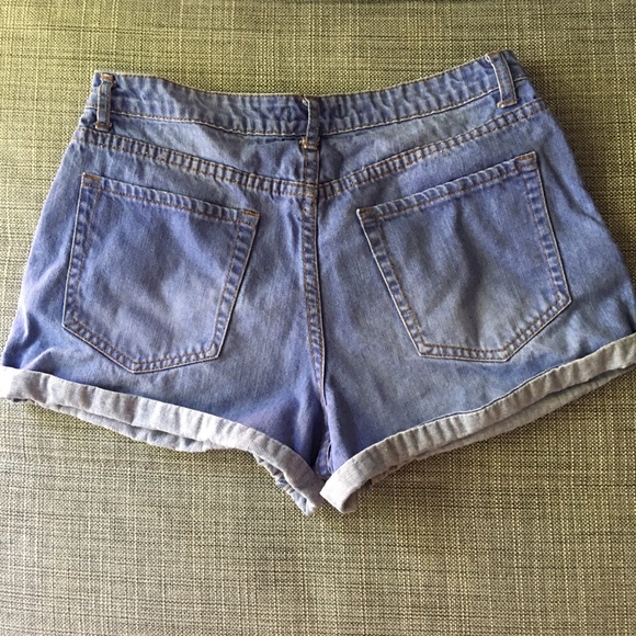 Denim cuffed shorts - Size 29 / Medium - Picture 3 of 3